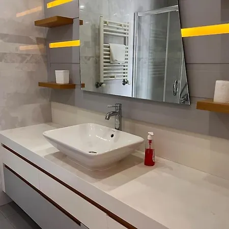 Sea View Apt In Asian Side Perfect Location Estambul