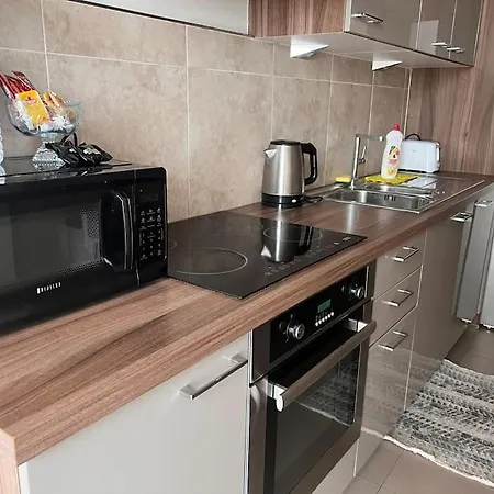 Sea View Apt In Asian Side Perfect Location Stambuł